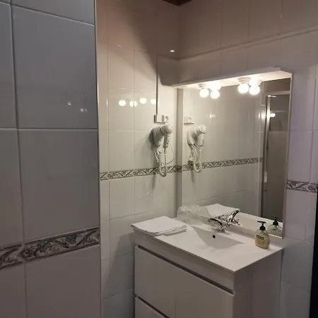 Casa De Santa Ana Da Beira Bed & Breakfast