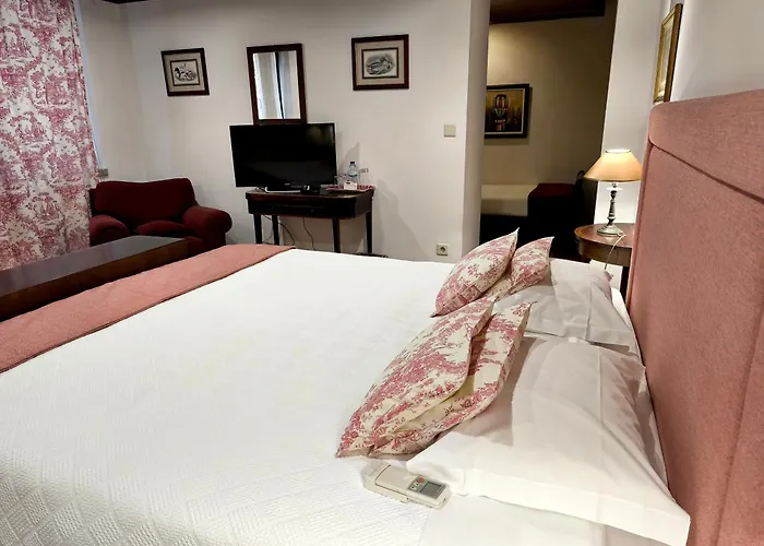 Casa De Santa Ana Da Beira Bed and Breakfast 3*