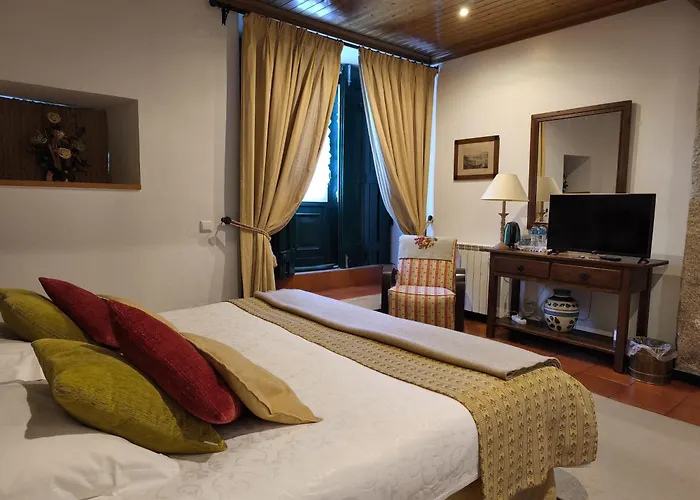 Casa De Santa Ana Da Beira Bed and Breakfast Seia
