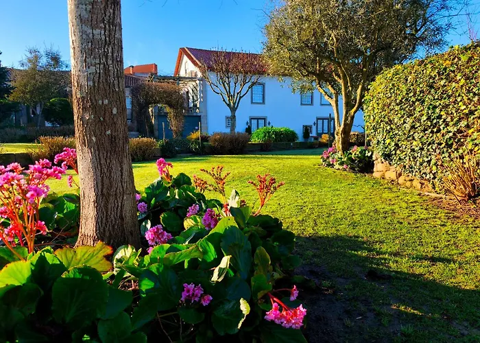 Casa De Santa Ana Da Beira Bed and Breakfast 3*