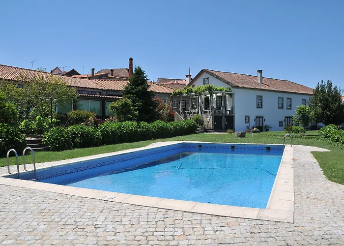 Casa De Santa Ana Da Beira Bed and Breakfast 3*