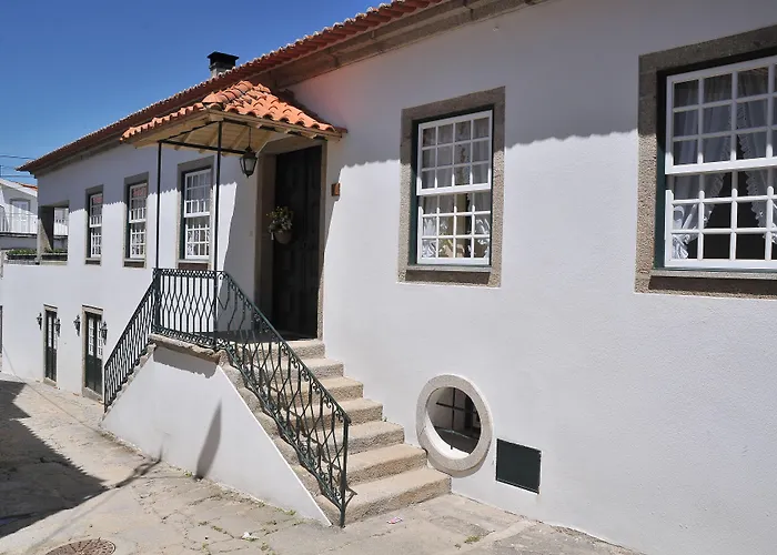 Casa De Santa Ana Da Beira Bed and Breakfast 3*